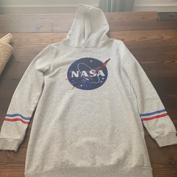 H&M Other - H&M girls sweatshirt dress with reversible sequins size 14